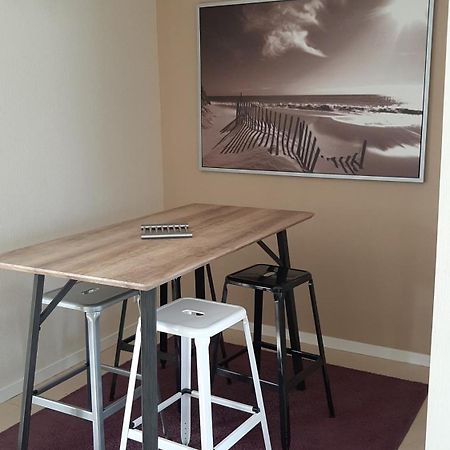 Appt Cosy 65 M2 Coeur De Ville A 150 M De La Plage Royan Exterior photo