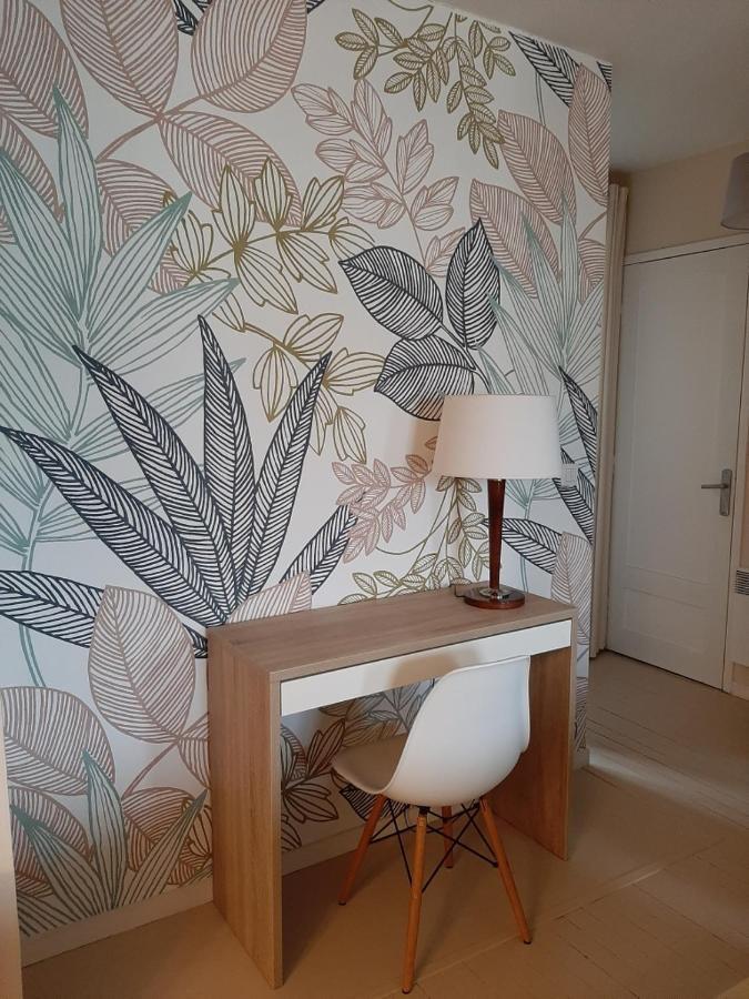 Appt Cosy 65 M2 Coeur De Ville A 150 M De La Plage Royan Exterior photo