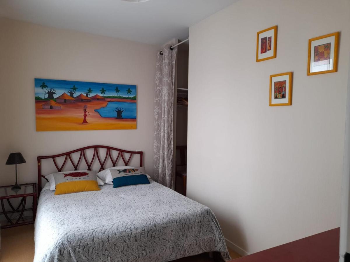 Appt Cosy 65 M2 Coeur De Ville A 150 M De La Plage Royan Exterior photo