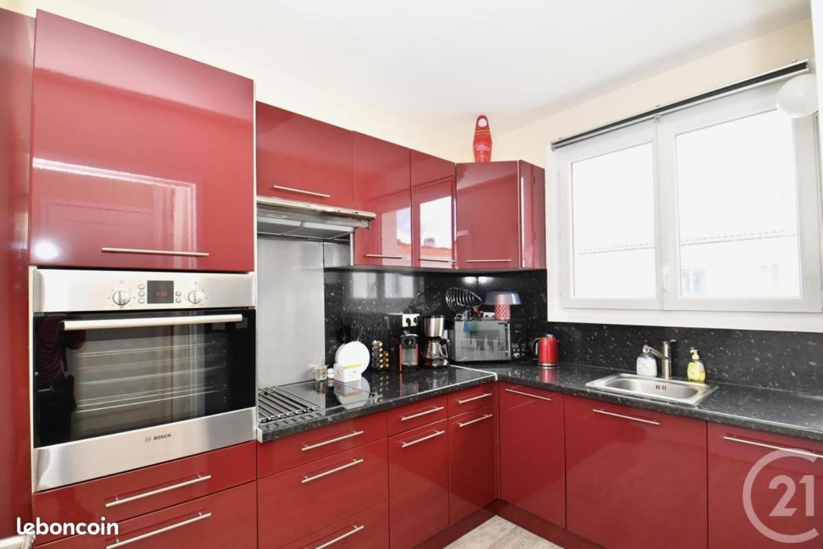 Appt Cosy 65 M2 Coeur De Ville A 150 M De La Plage Royan Exterior photo